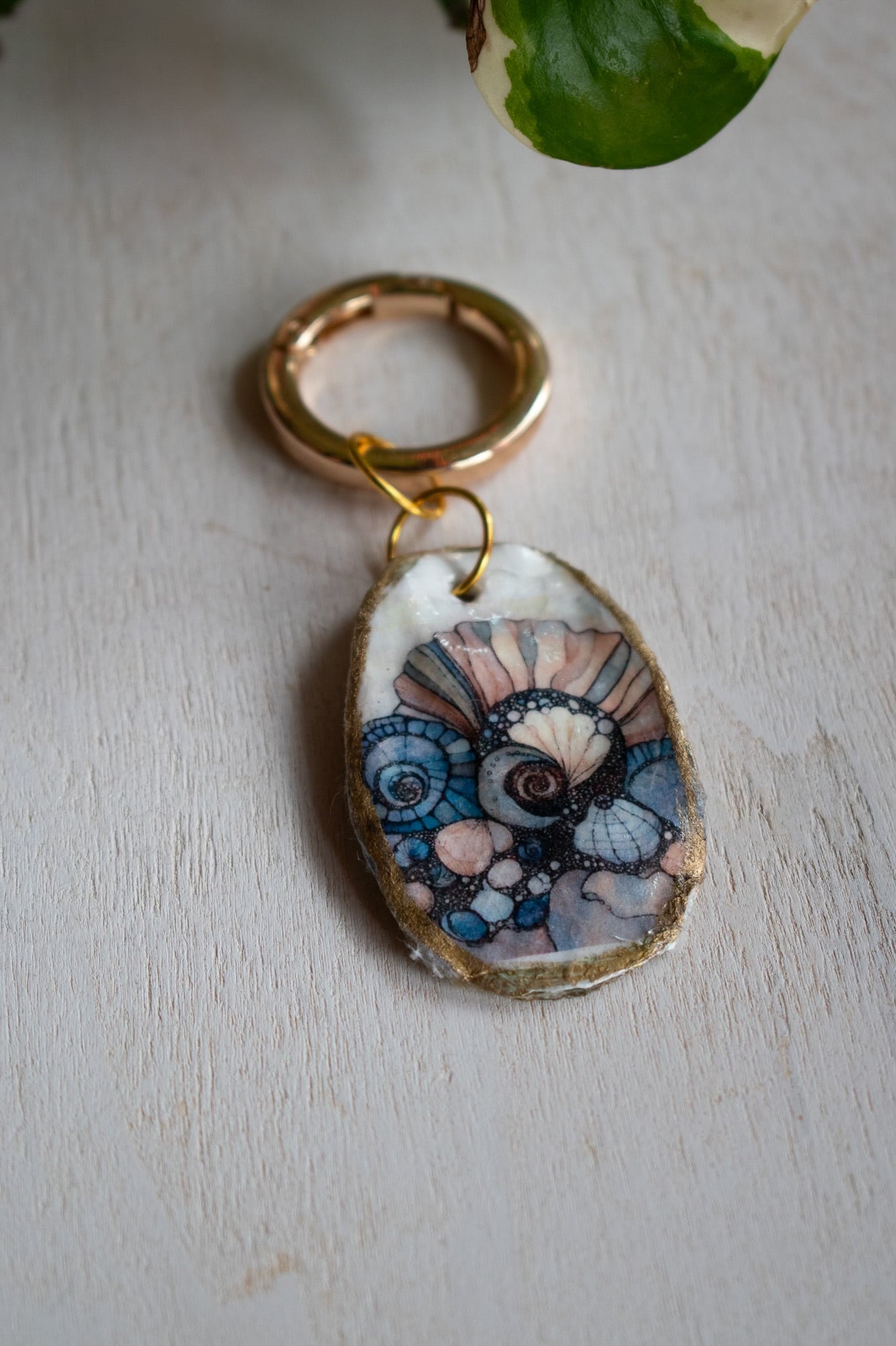 Oyster Shell Bag Charm (Sea Shells)