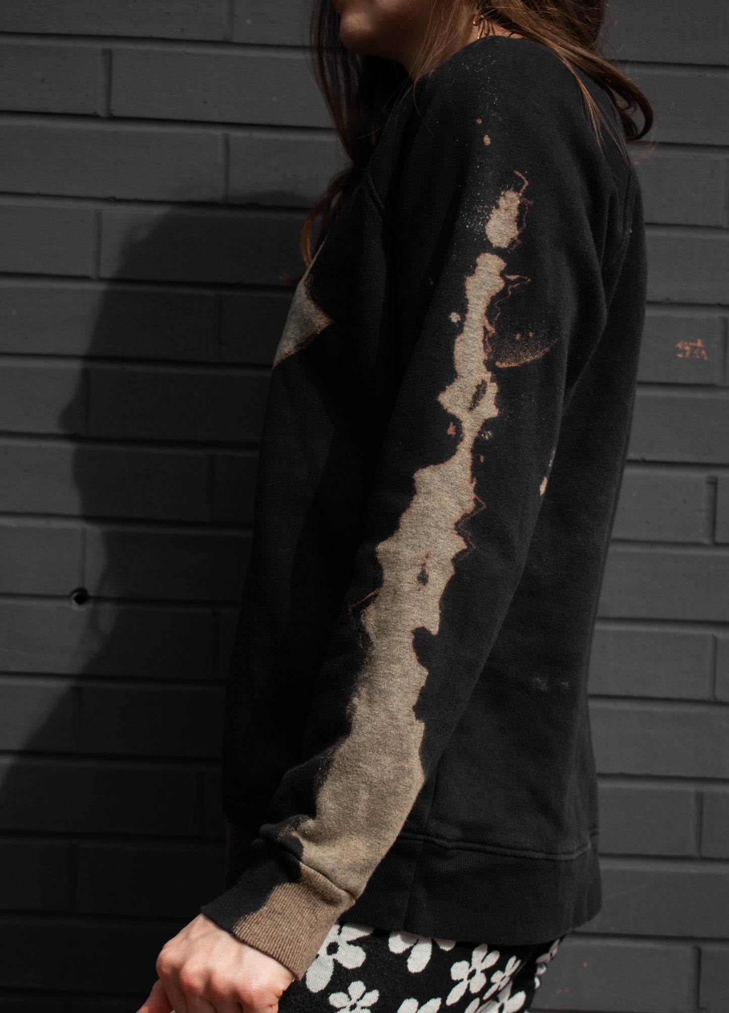 Bleach Dye Crew Neck - Medium