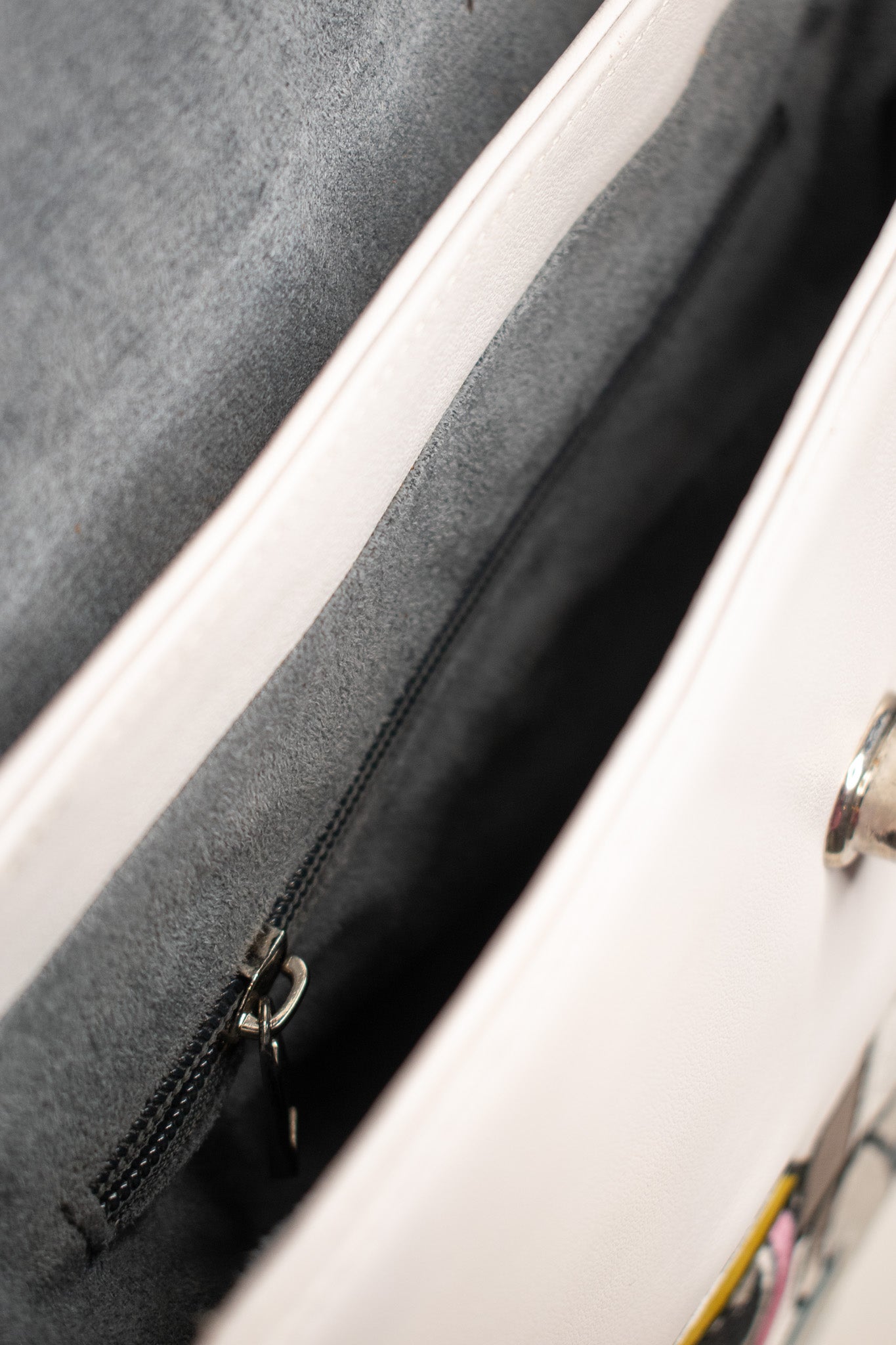 Wikivisuals Army Man Leather Bag