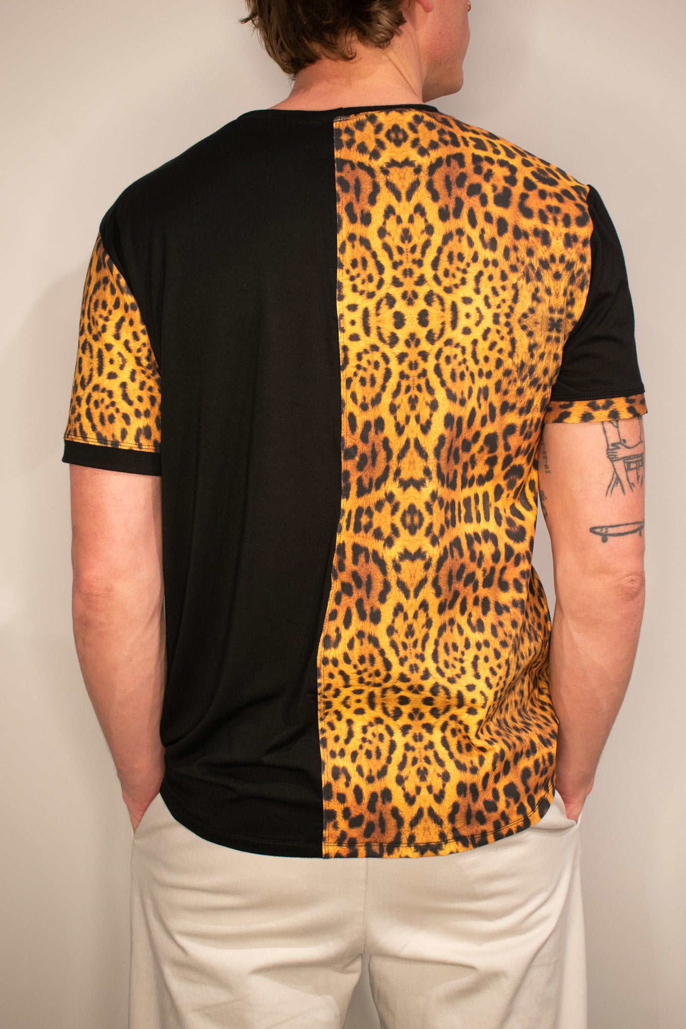 Light & Sound Leopard Tee
