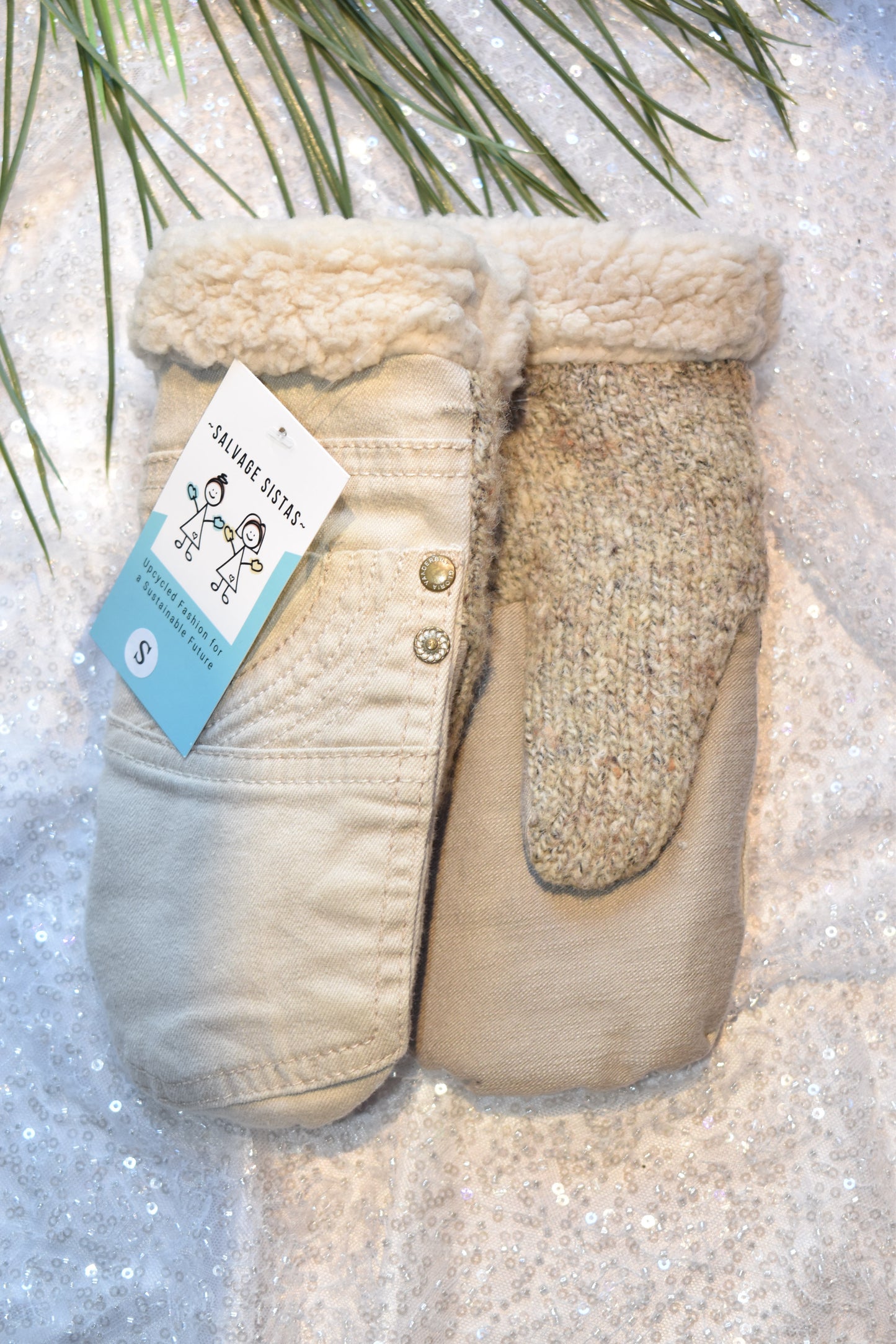 Salvage Sistas Mittens 002 | S