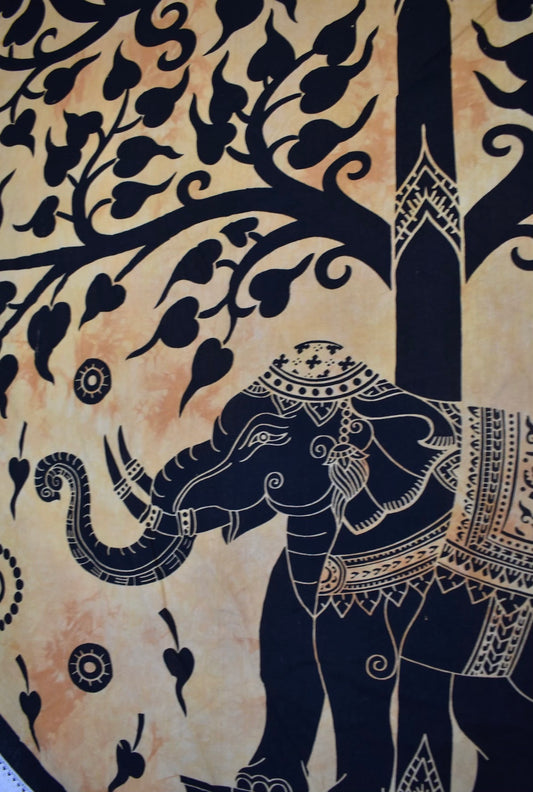 Elephant Tree Round Tapestry