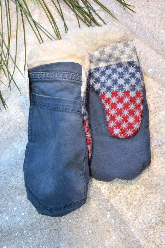 Salvage Sistas Mittens 001 | S