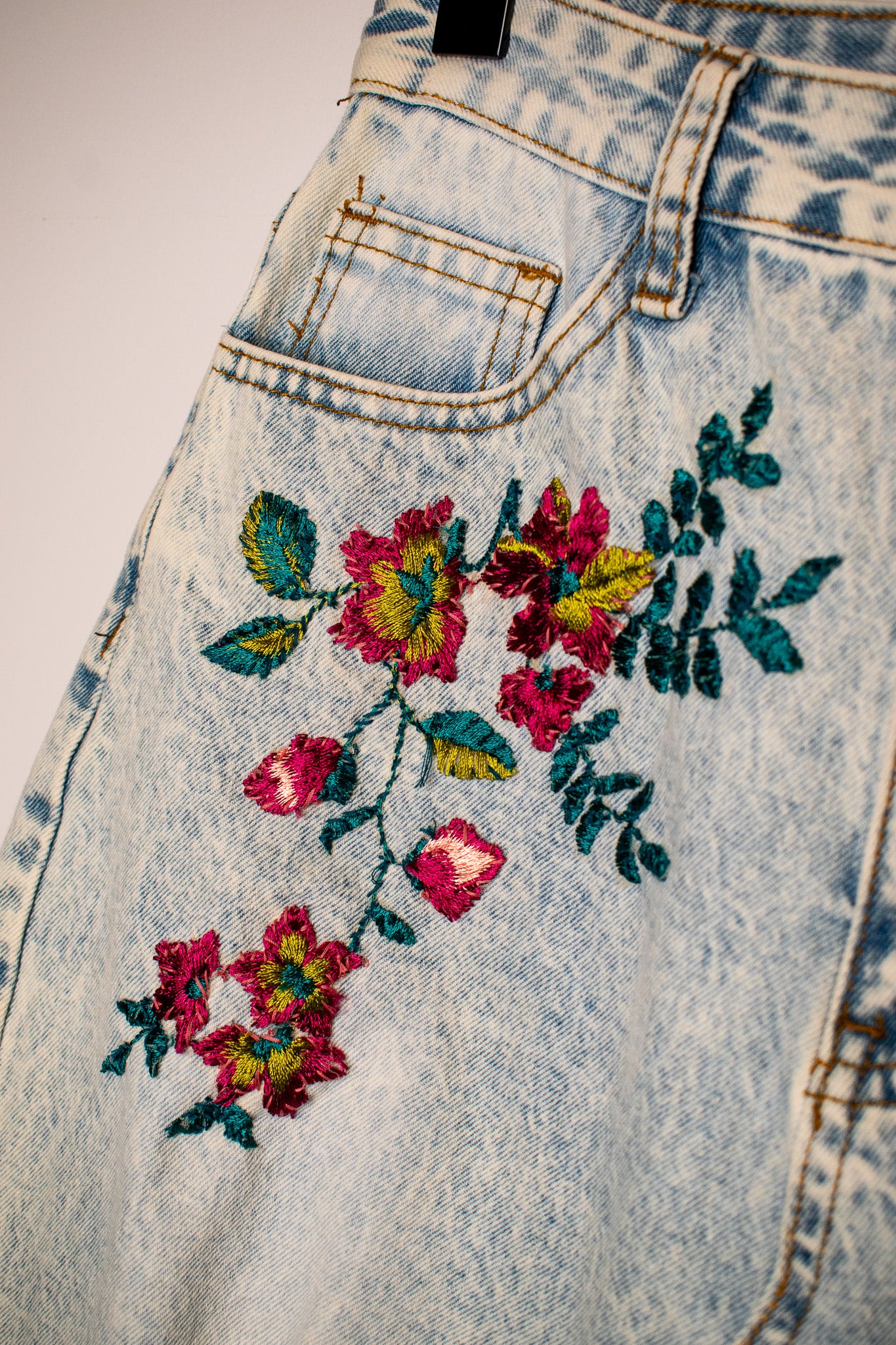 Light Wash Embroidered Skirt | Small