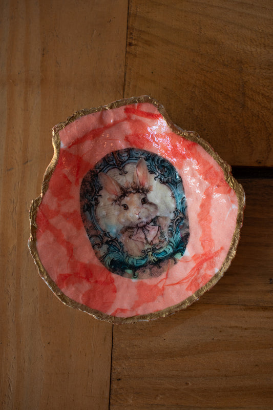 Bunny Shell Dish