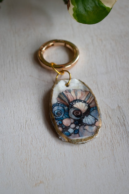 Oyster Shell Bag Charm (Sea Shells)