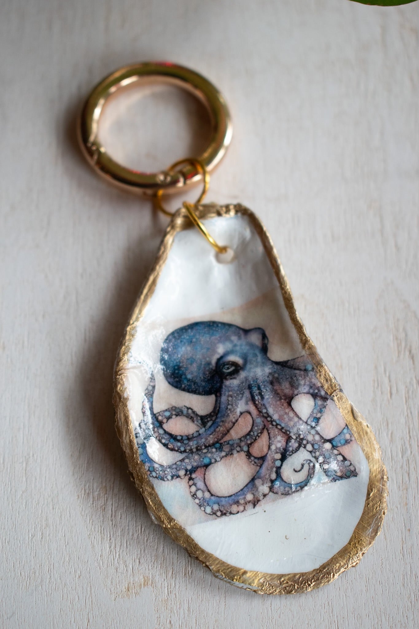 Oyster Shell Bag Charm (Octopus)