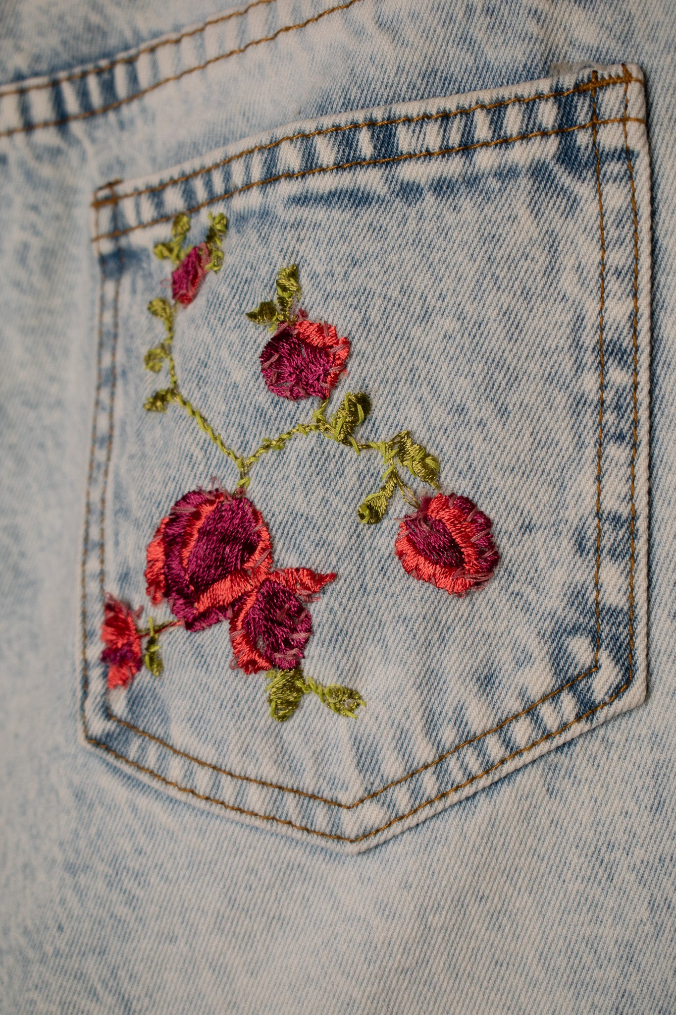 Light Wash Embroidered Skirt | Small