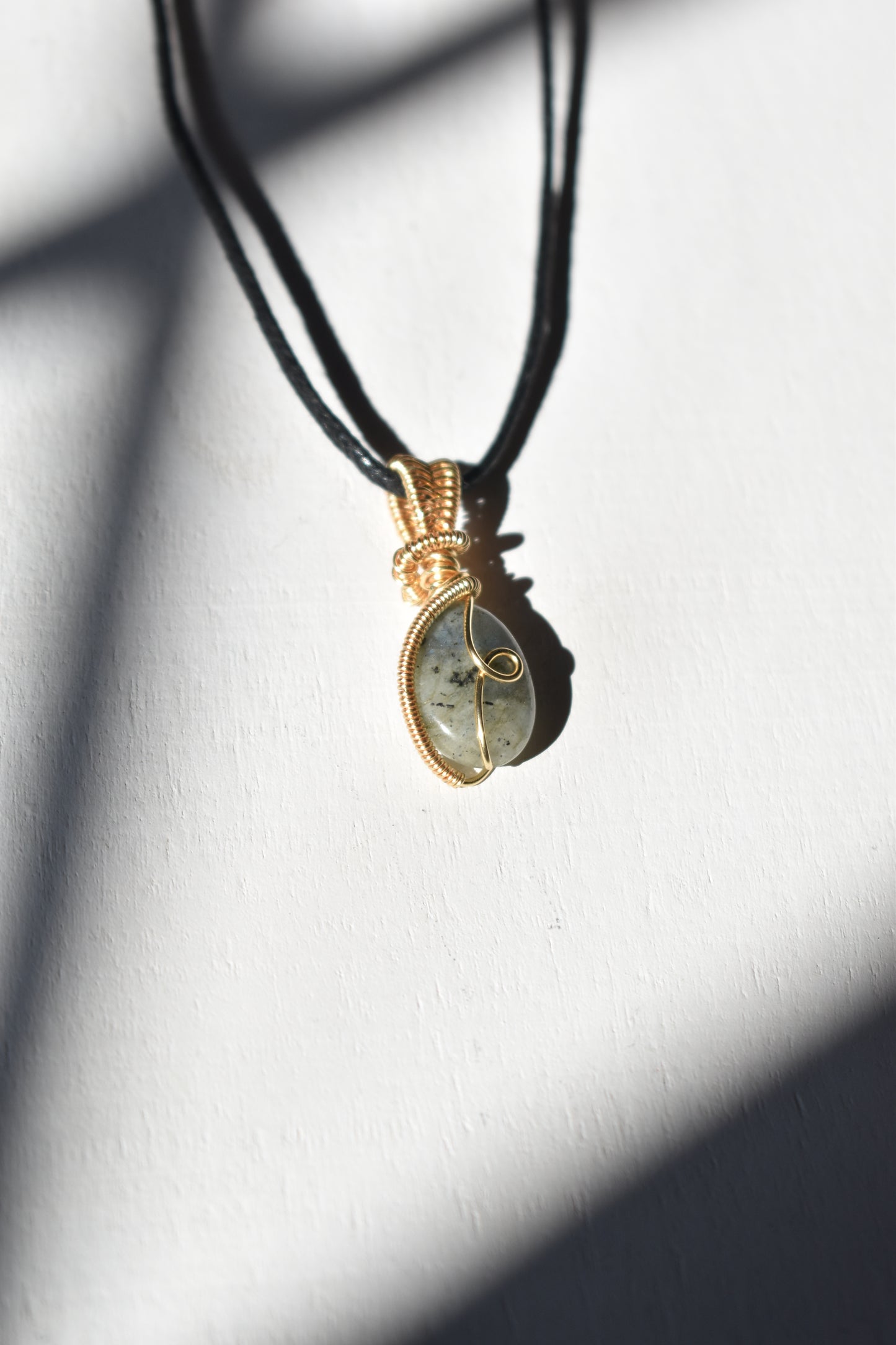 Labradorite Necklace (Gold Wrap)