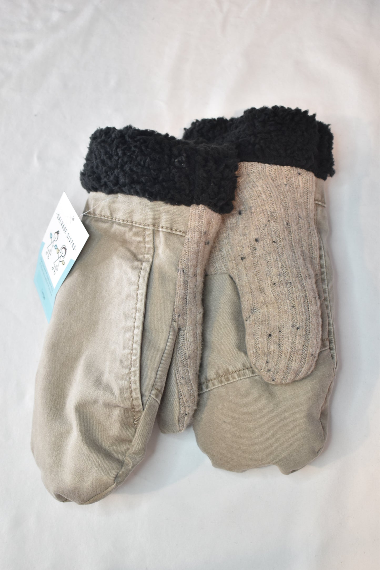 Salvage Sistas Mittens 021 | L