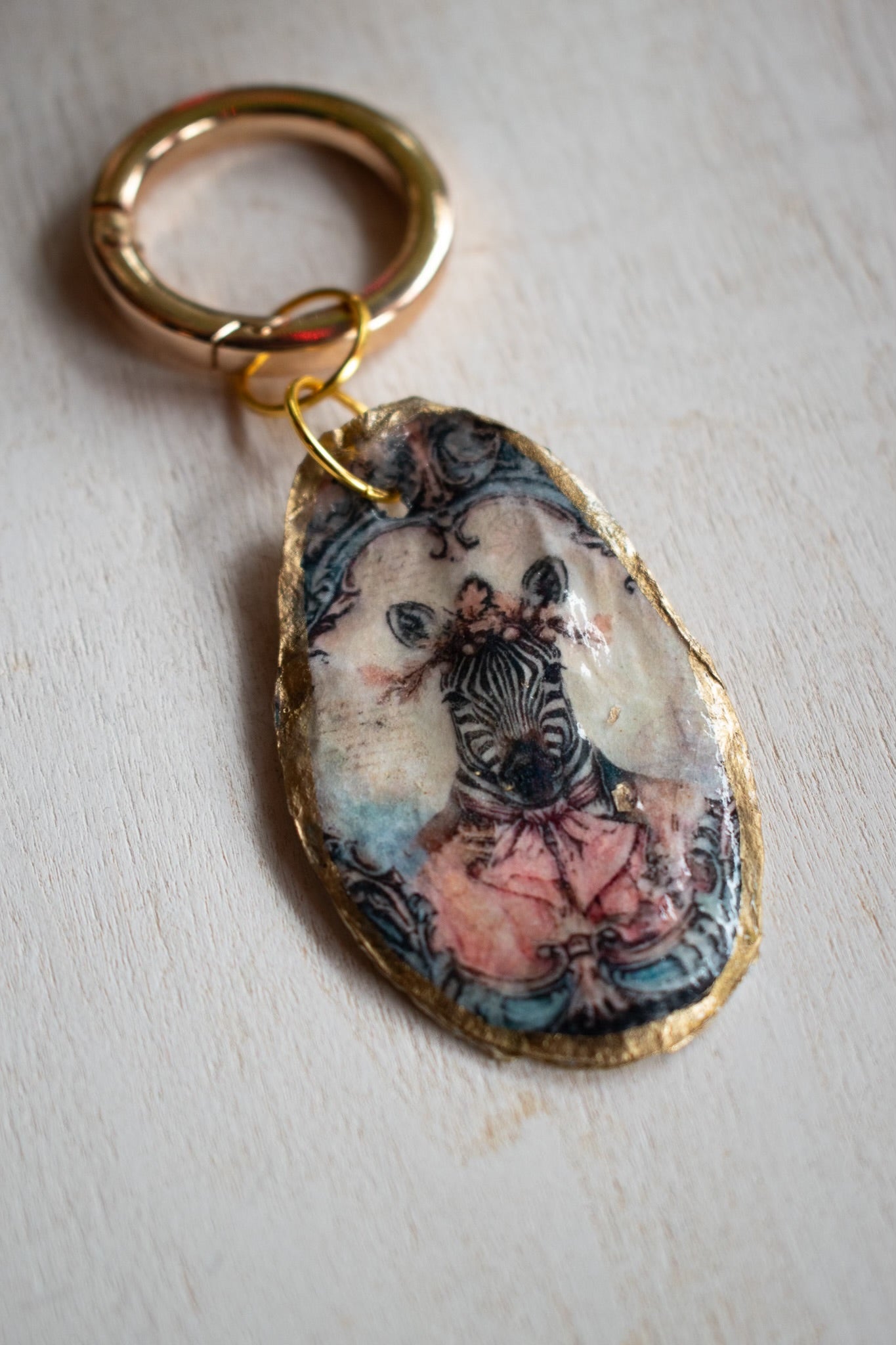 Oyster Shell Bag Charm (Zebra)