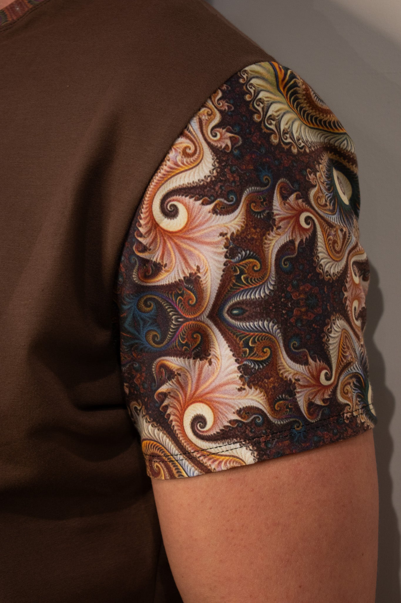 Forest Slit Tee | Medium