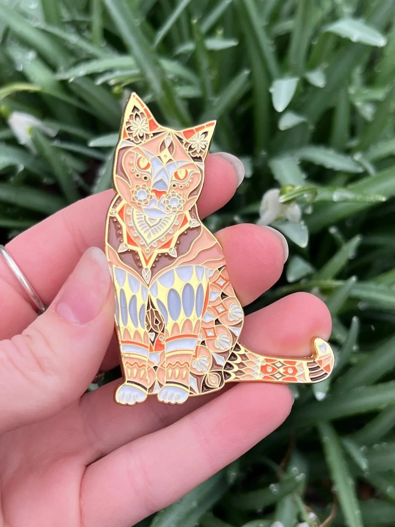 Cuddly Cat Pins - Creamsicle
