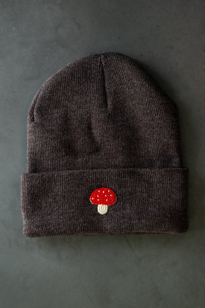 Amanita Beanie 002