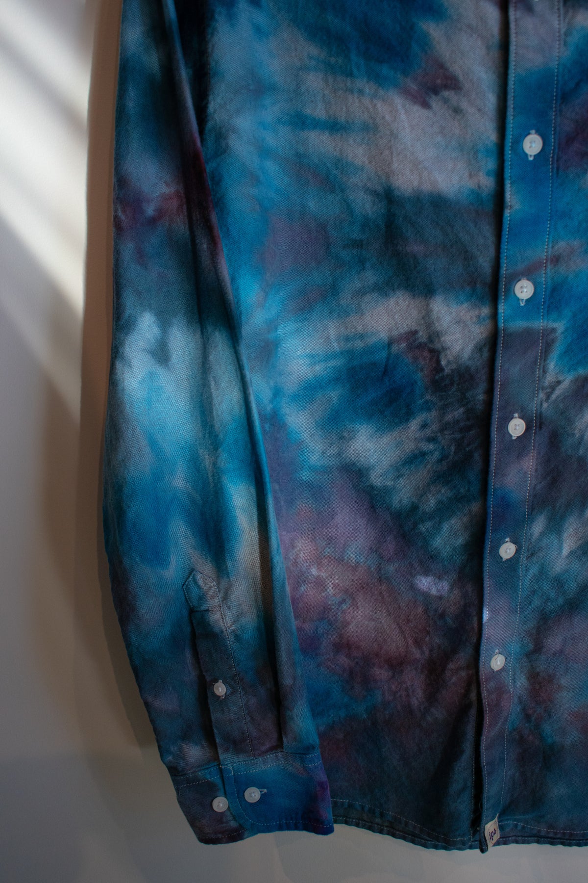 Inner Peas Long Sleeve Button Up 001 | Medium