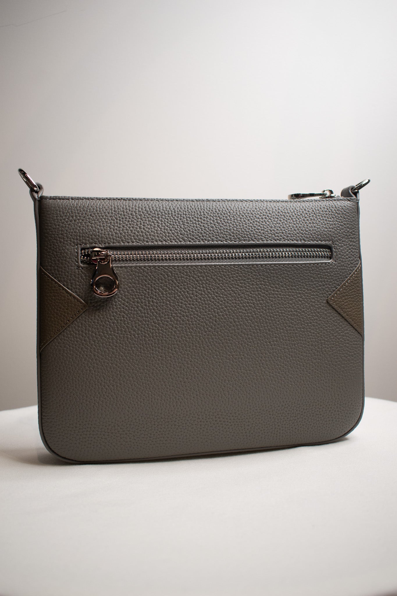 Wikivisuals Genuine Leather Bag