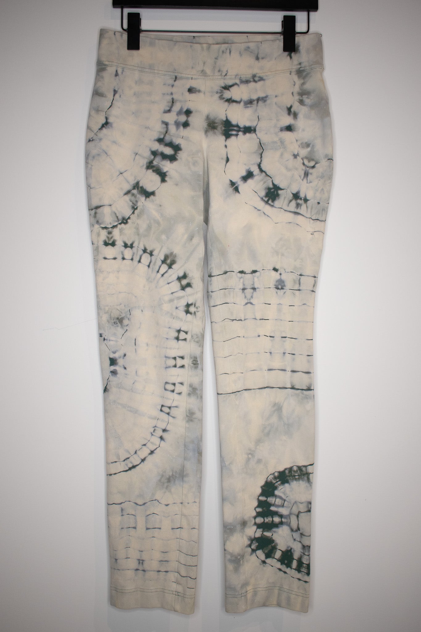 Down To Mars Bleach Dyed Yoga Pants | Medium