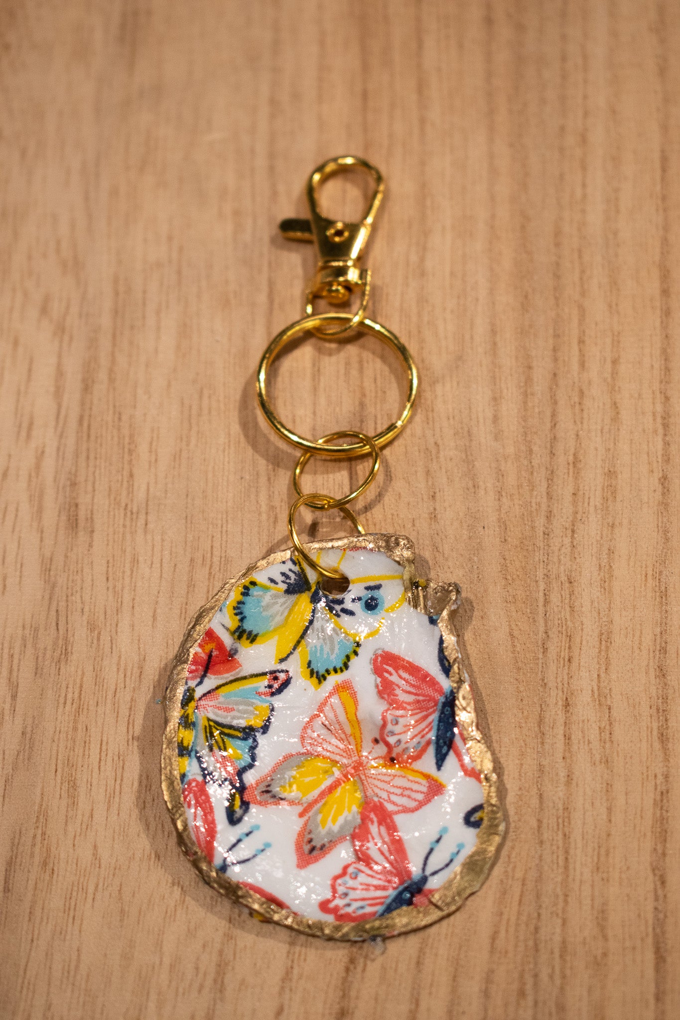 Oyster Shell Bag Charm (Butterflies)