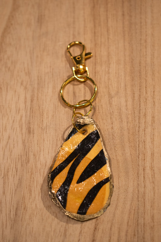 Oyster Shell Bag Charm (Tiger)