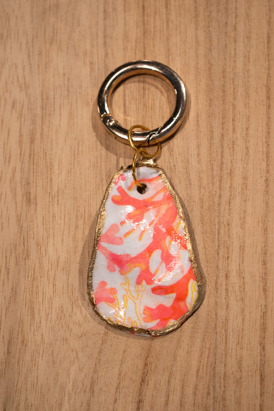 Oyster Shell Bag Charm (Coral)
