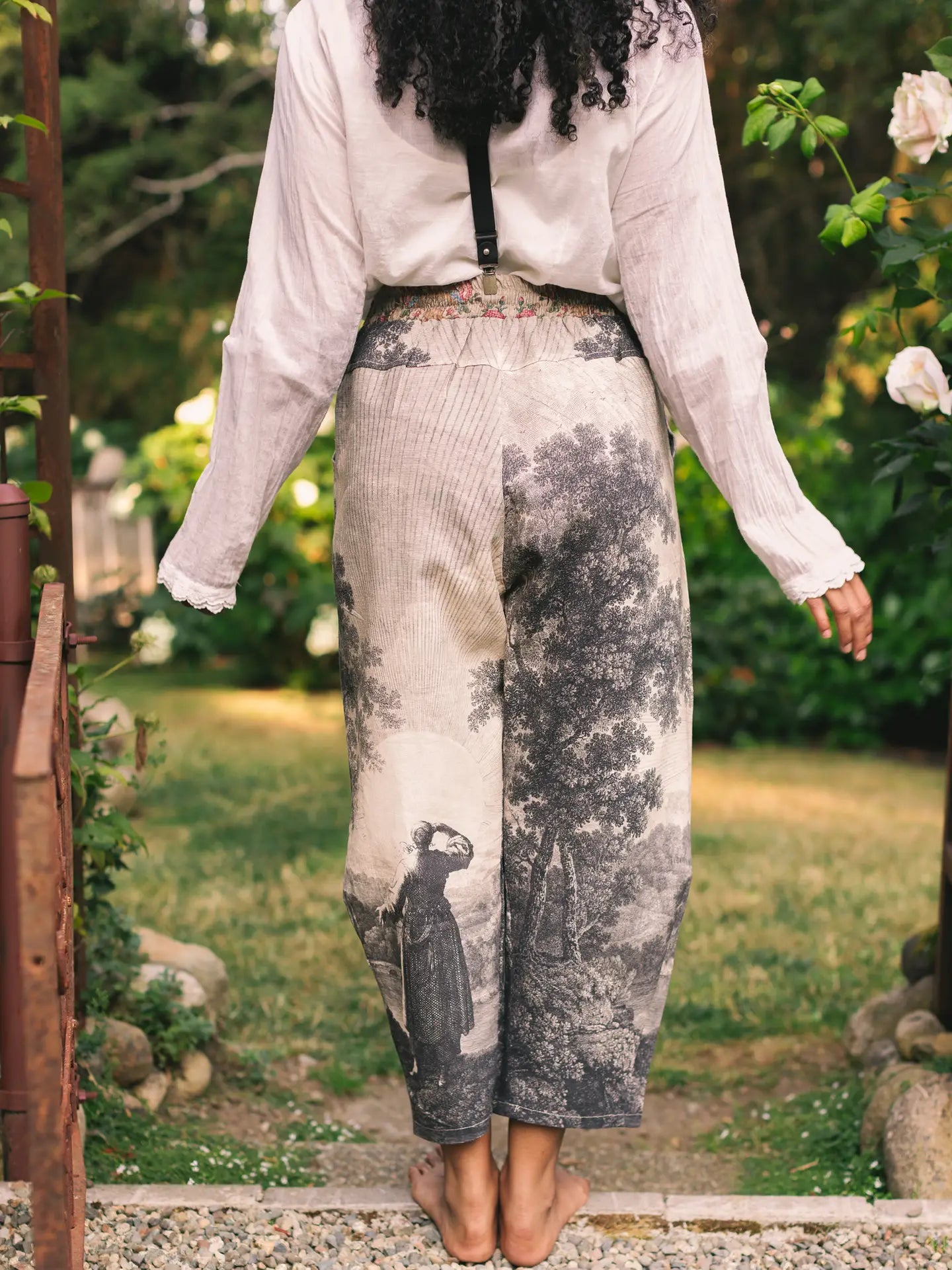 Still I Rise Linen Cropped Artist Pant